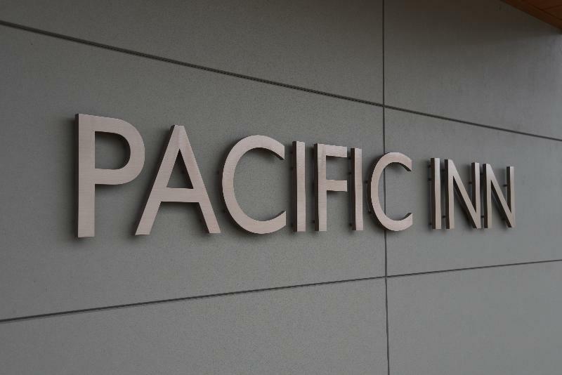 The Pacific Inn Принс-Руперт Экстерьер фото